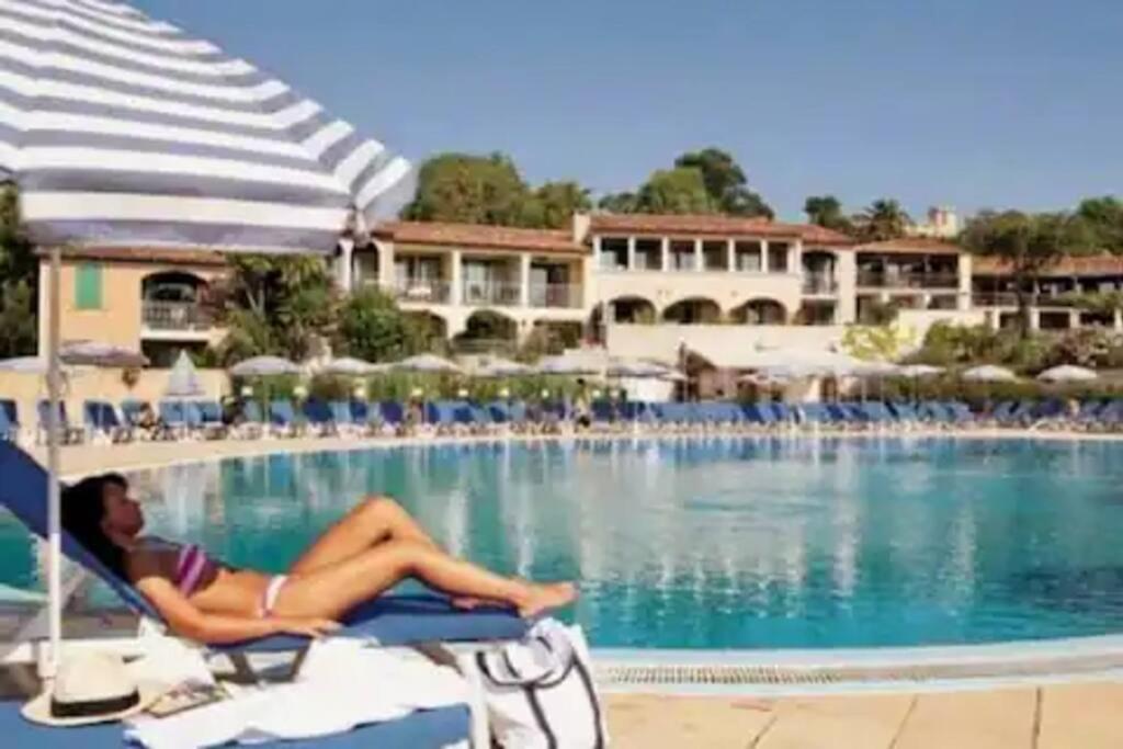 Chez Adriana Appartement Cosy Avec Jardin, Proche Plage Grimaud Eksteriør bilde